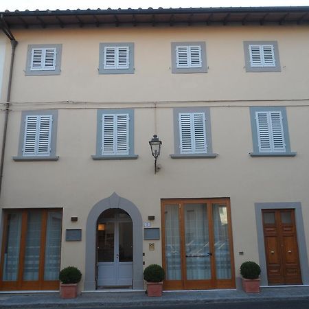 Albergo Giugni Prato  Buitenkant foto