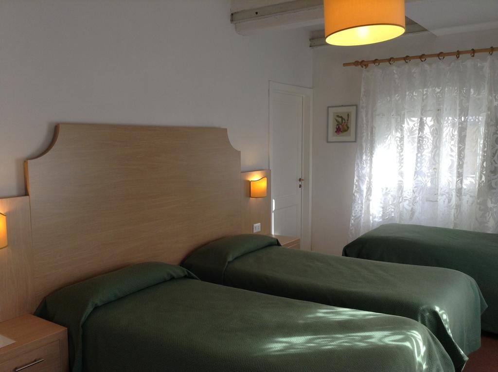Albergo Giugni Prato  Buitenkant foto