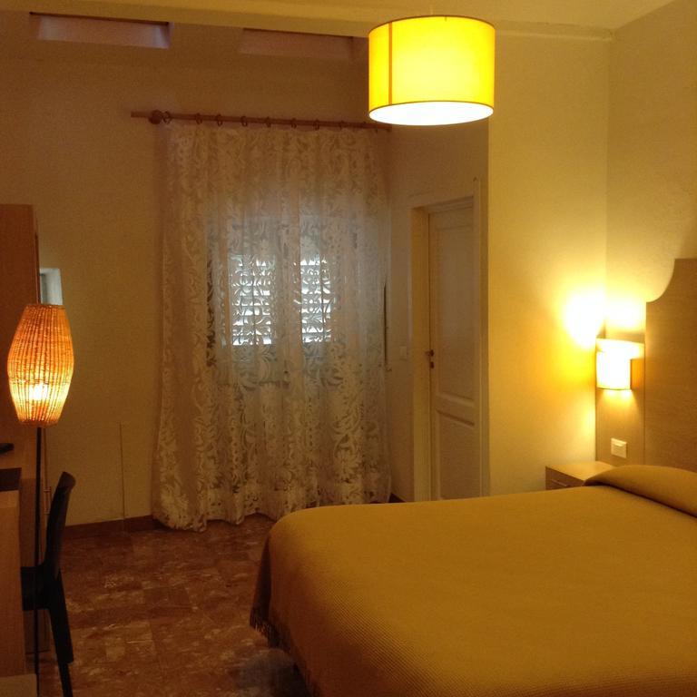 Albergo Giugni Prato  Buitenkant foto