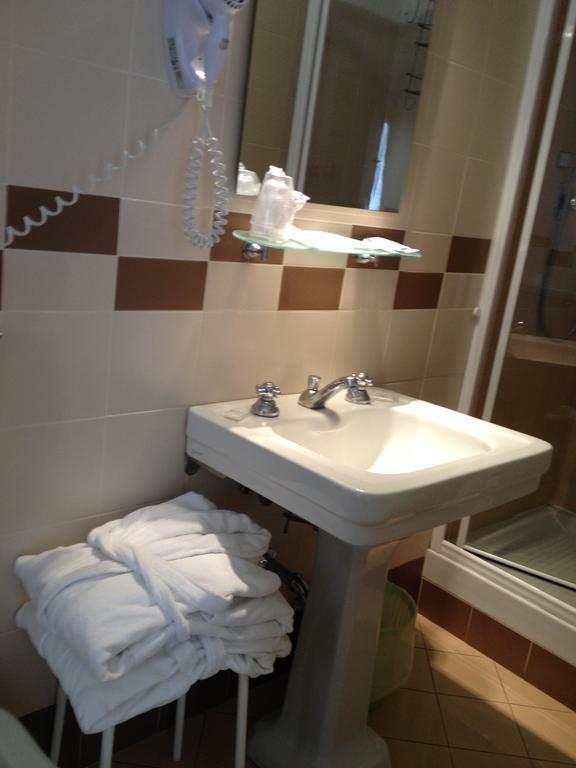Albergo Giugni Prato  Buitenkant foto