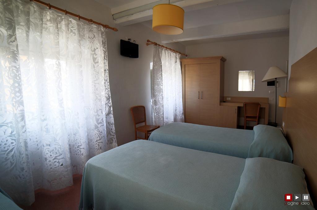 Albergo Giugni Prato  Buitenkant foto