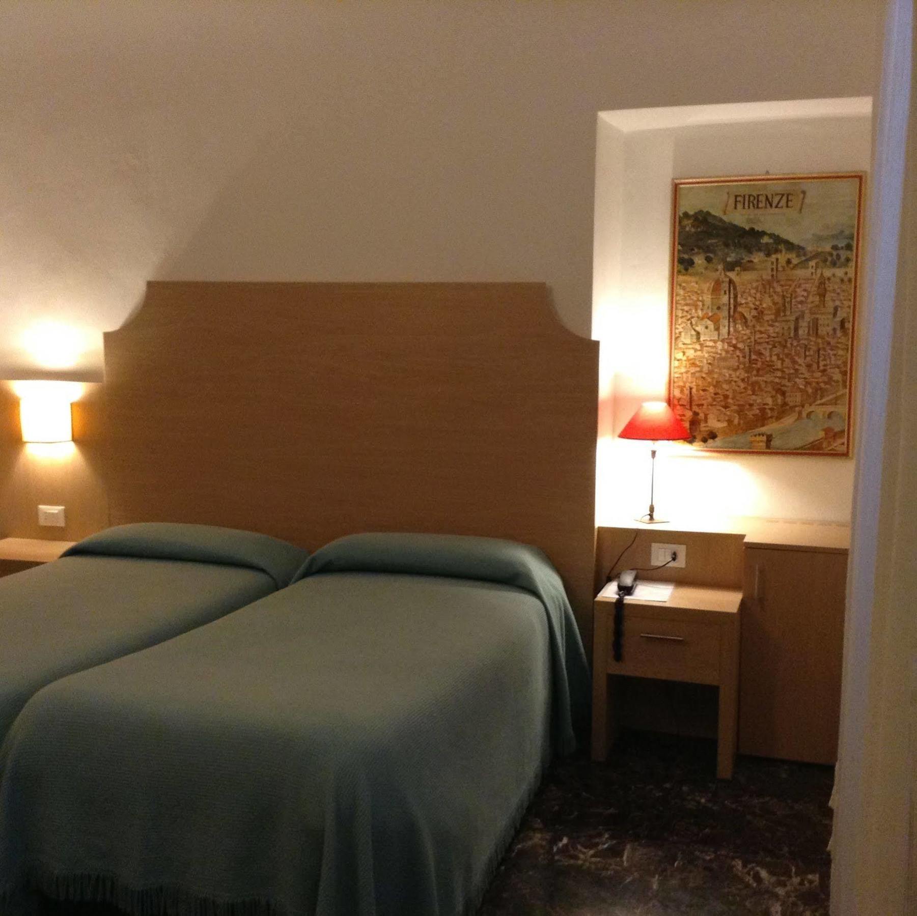 Albergo Giugni Prato  Buitenkant foto